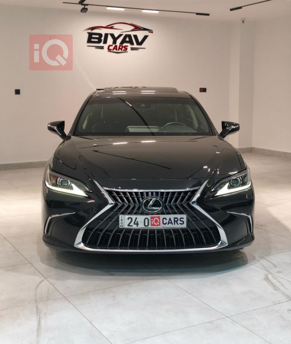 https://cdn.iqcars.io905f112f-21e2-4347-9850-b6553c258674_0.jpg